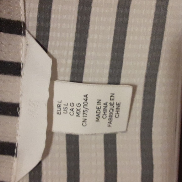 H&M Tunic - Picture 2 of 8